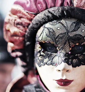 pasos para hacer una máscara veneciana